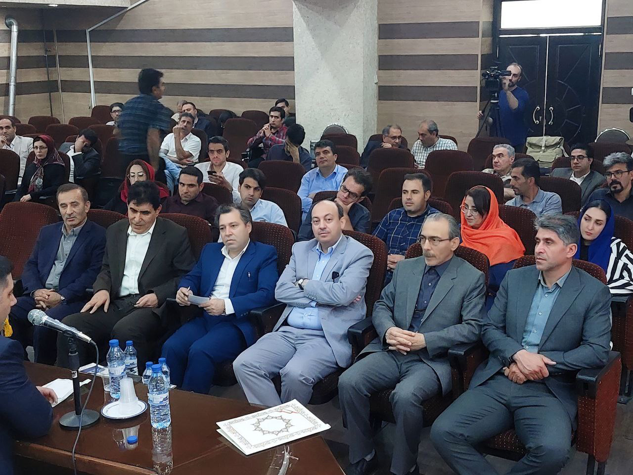 نشست تخصصی چشم‌انداز وحدت ملی ایران و نقش آذربایجان