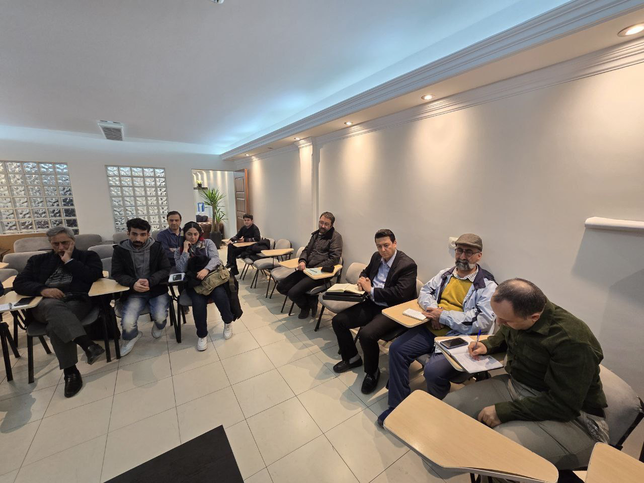 نشست چاره‌اندیشی برای چنارهای تهران